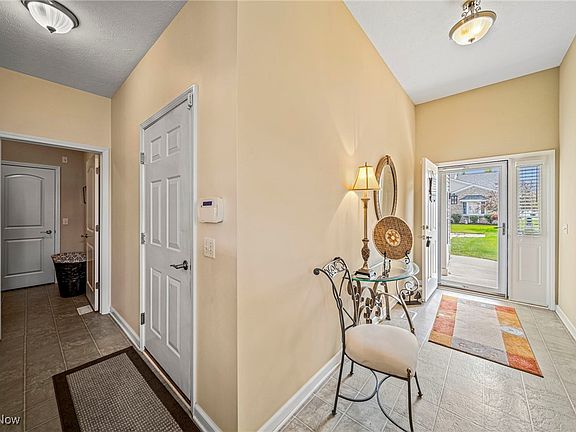3rd image of 38077 Burrard Ln