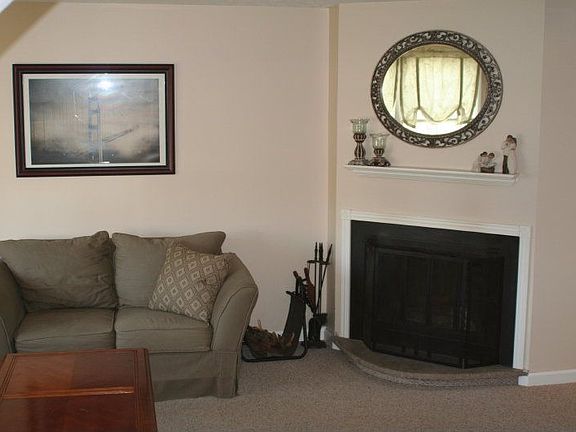 2nd image of 464 Penbrooke Dr