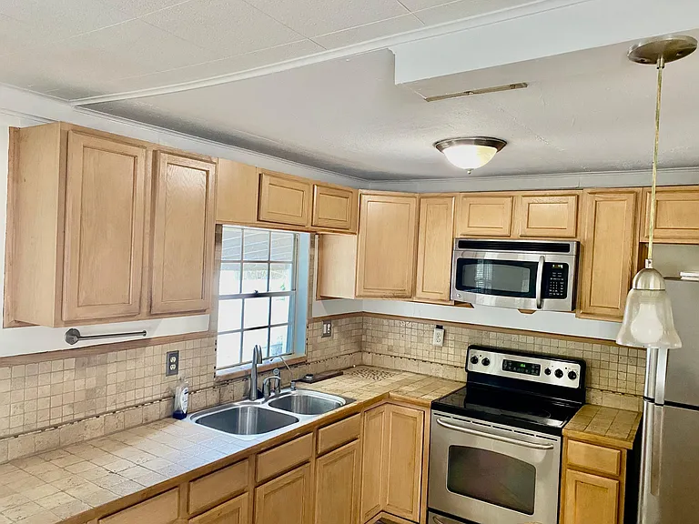 3618 Drexel St — Photo 51