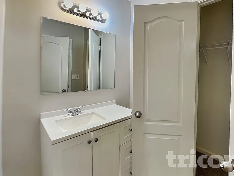 135 Tillman Ct — Photo 11