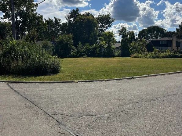 1105 W Byron Ave, Addison, IL 60101