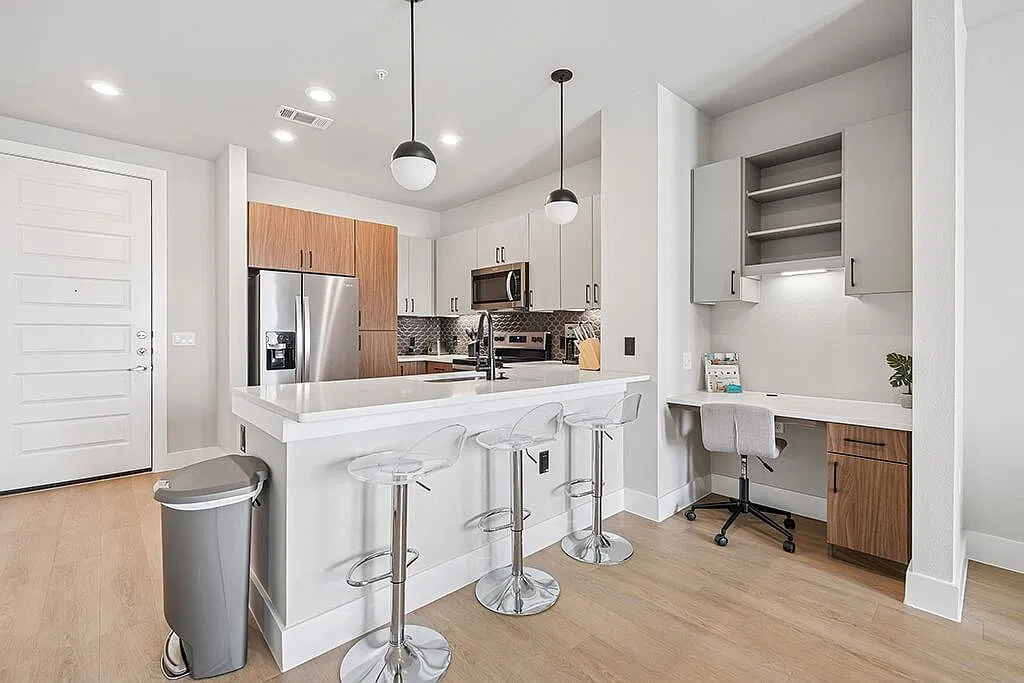 The Sevens Apartments — Photo 4