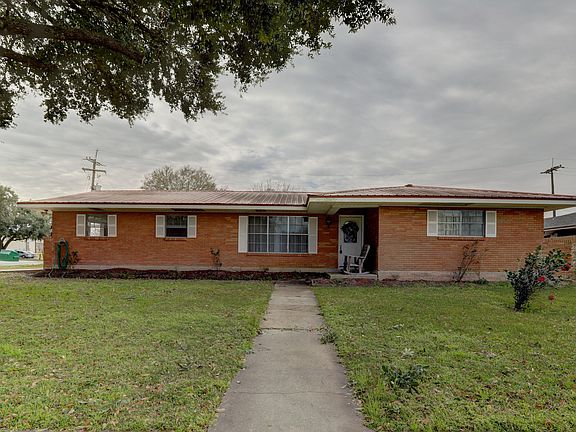 3rd image of 1538 Victor Ii Blvd