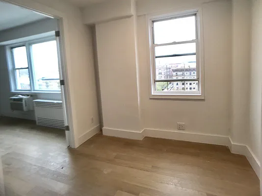 Rented by Bohemia Realty Group | media 7