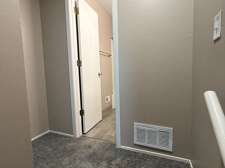 Southdale Square Apartments — Photo 128