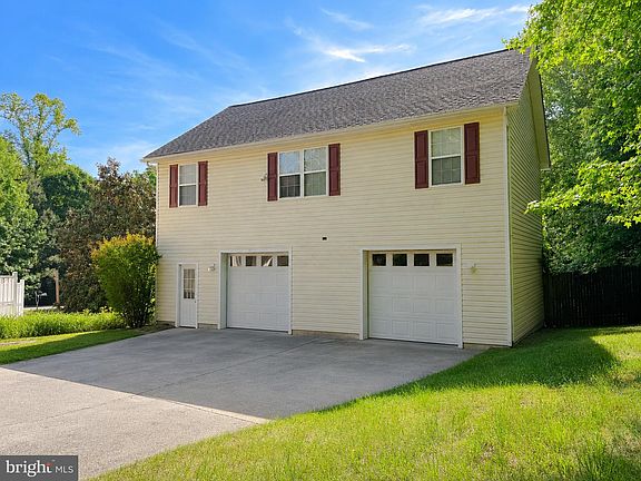 4th image of 6890 Barney Dr
