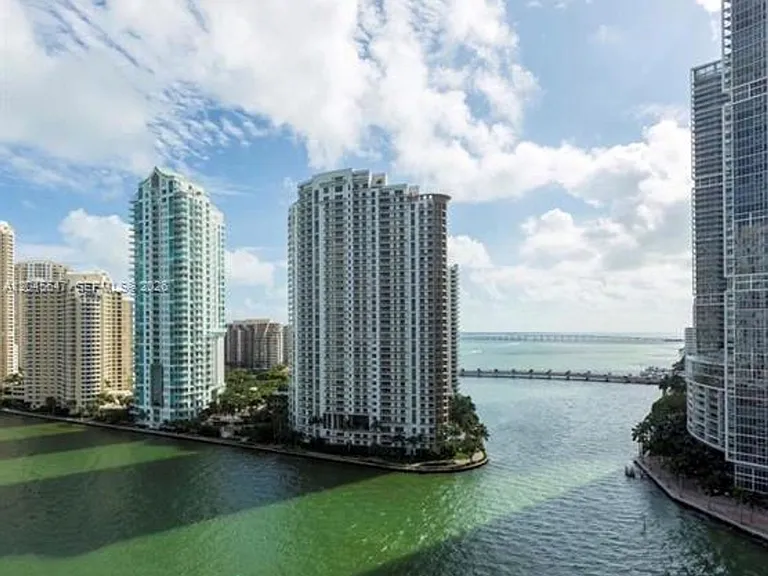 300 S Biscayne Blvd #CU-T-2302 — Photo 4