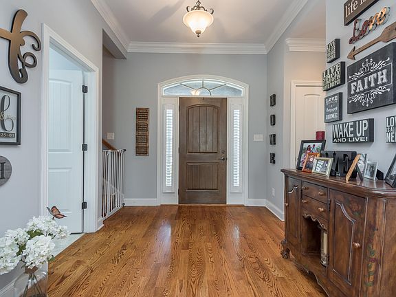 5th image of 8011 Frederick John St
