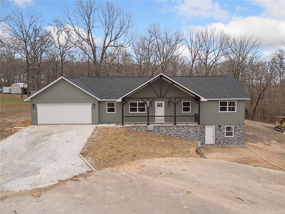 1st image of 6135 Oak Leaf Dr