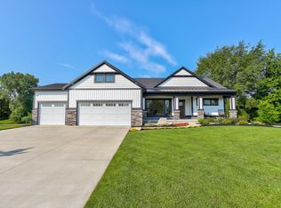 14118 Georgian Bay Dr, Holland, MI 49424