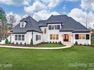 4815 Montibello Dr, Charlotte, NC 28226