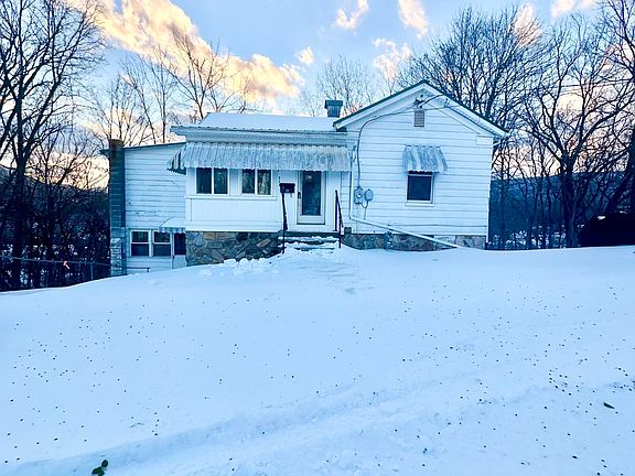 2nd image of 921 Kensington Ave