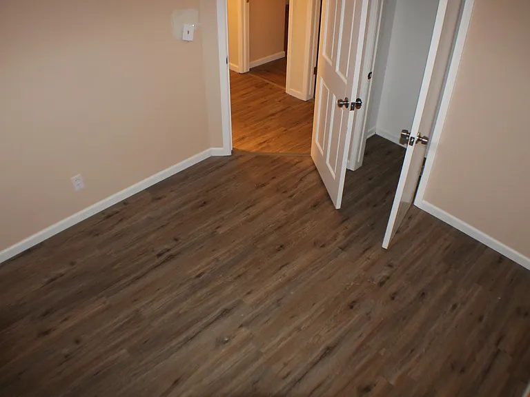 469 Woodlawn Ave — Photo 12