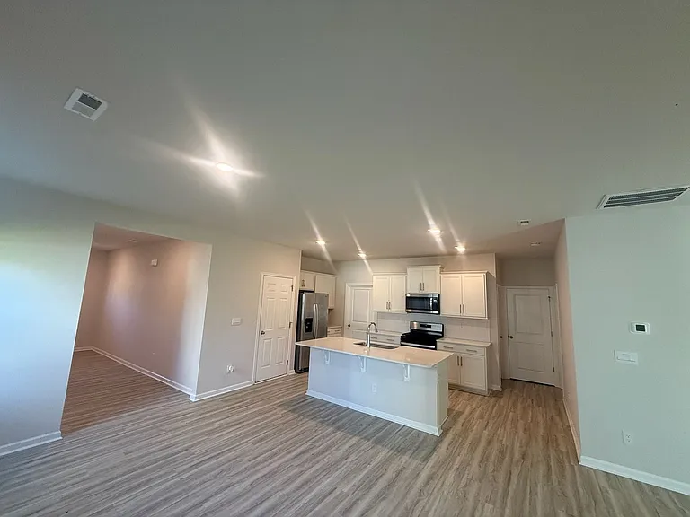 1838 Vanderlyn St — Photo 12