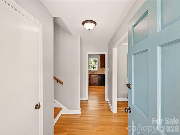 3rd image of 5936 Colchester Pl