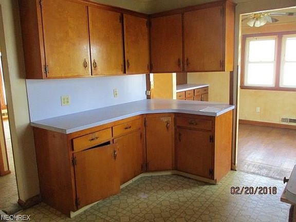 4th image of 2800 Jeanne Dr
