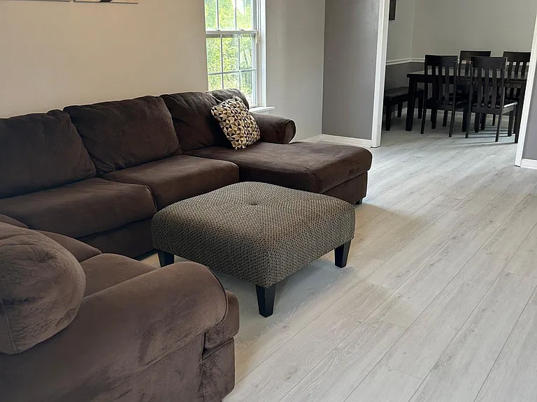 104 Parker Dr — Photo 2