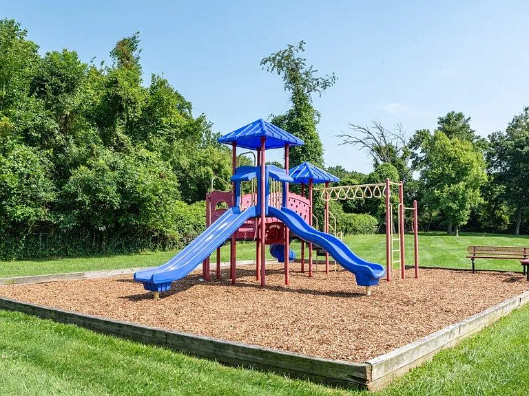 Arbors at Edenbridge Apartments and Townhomes — Photo 16