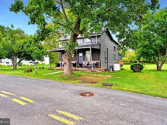 5th image of 1443 Railroad Rd