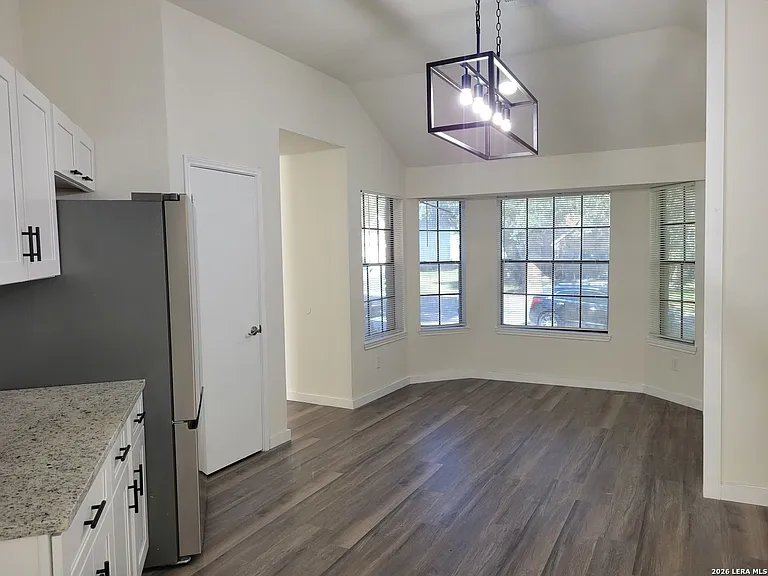 6810 Raintree Path — Photo 7