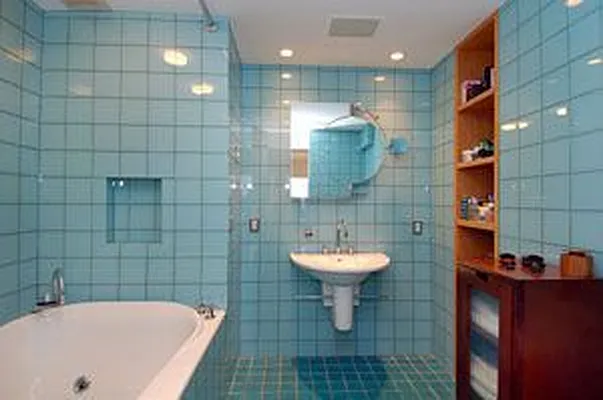 Sold by Douglas Elliman | media 24