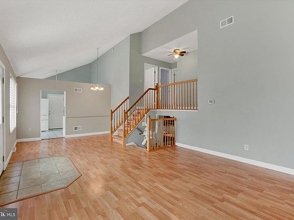 3rd image of 355 Edgewood Rd