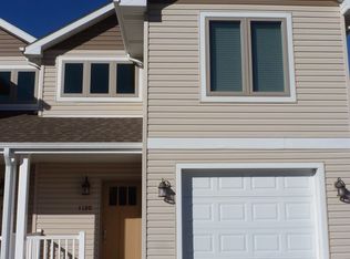 1120 S Pine St, Grand Island, NE 68801