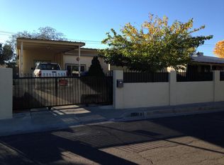 215 56th St NW, Albuquerque, NM 87105