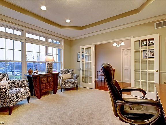 4th image of 2113 S Harbor Bay Dr
