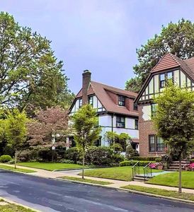 36 Beechknoll Rd, Forest Hills Gardens, NY, 11375