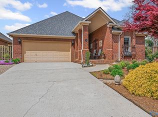 130 Canterbury Dr, Madison, AL 35758