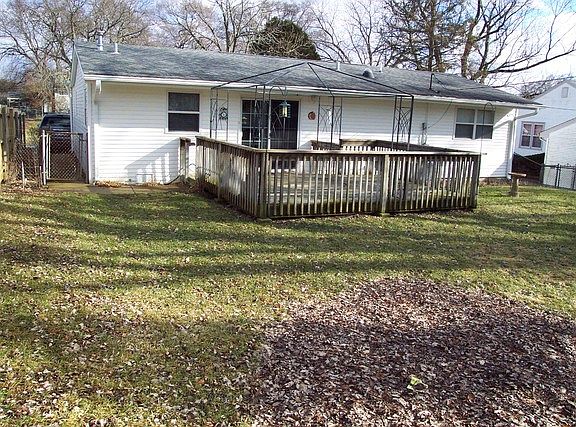 2nd image of 5405 Highland Dr
