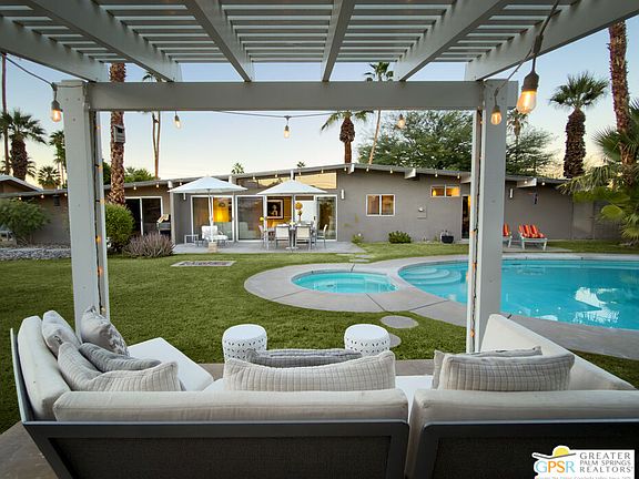 5th image of 2835 E Plaimor Ave