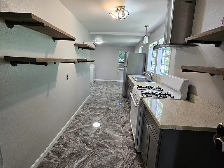 822 Nunez St — Photo 13