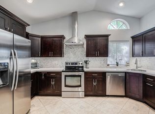 1377 Garden Rd, Fort Lauderdale, FL 33326