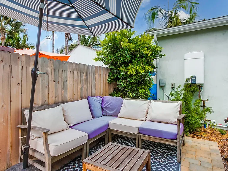 922 Palm Ave #922 — Photo 69