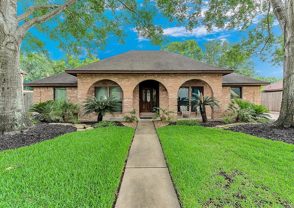 1st image of 15314 Bonita Springs Dr