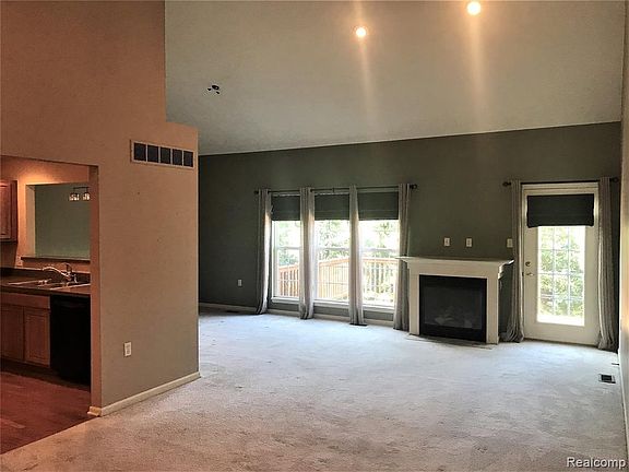 3rd image of 6651 Cortland Ave