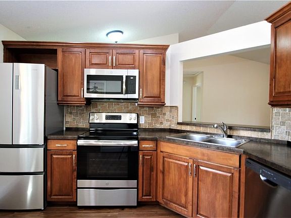 4th image of 2940 Owen Ct