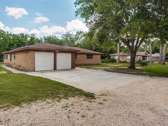 2nd image of 3111 County Road 890