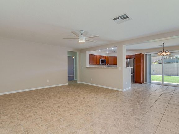 3rd image of 11559 W Carol Ave