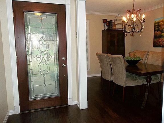 Beautiful Entry into a Beautiful Home!