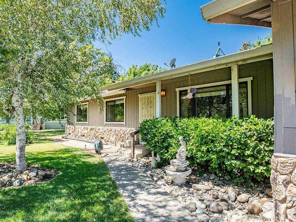 1st image of 7855 Heather Ln