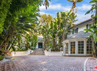 5630 Valley Oak Dr, Los Angeles, CA 90068