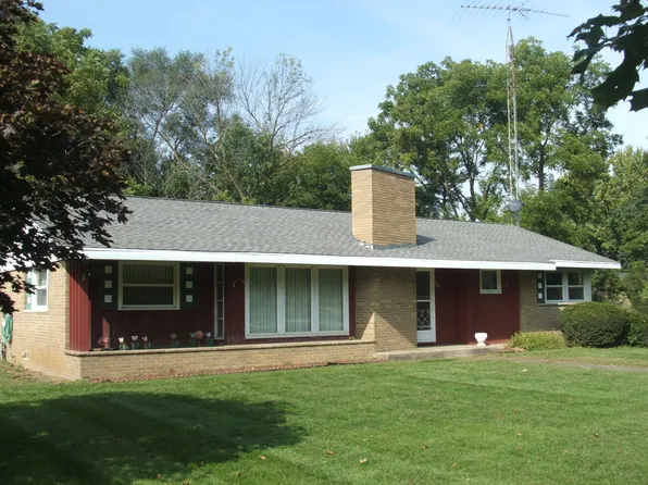 220 Center St, Union Hill, IL 60969