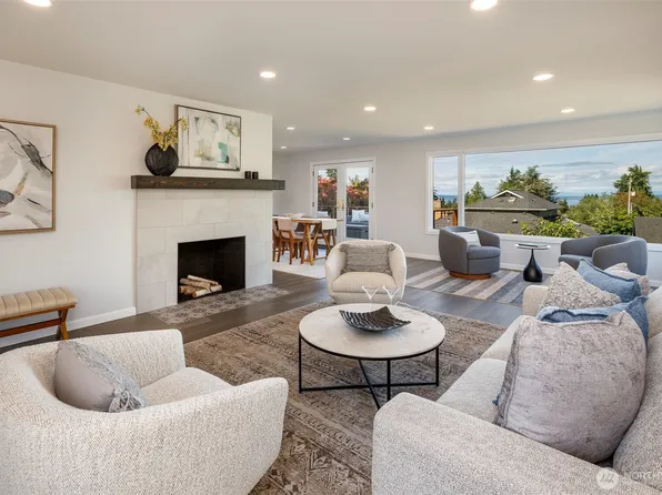 12011 6th Avenue NW, Seattle, WA 98177