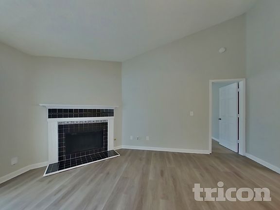 4th image of 9538 Rollinghills Dr