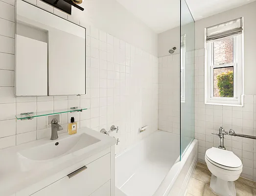Rented by Douglas Elliman | media 10
