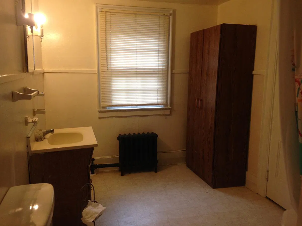 3 bed, 1500 sqft, $2,400 — Photo 4