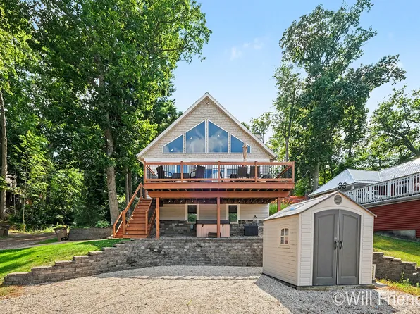 12375 Woodland Park Dr NE, Belding, MI 48809